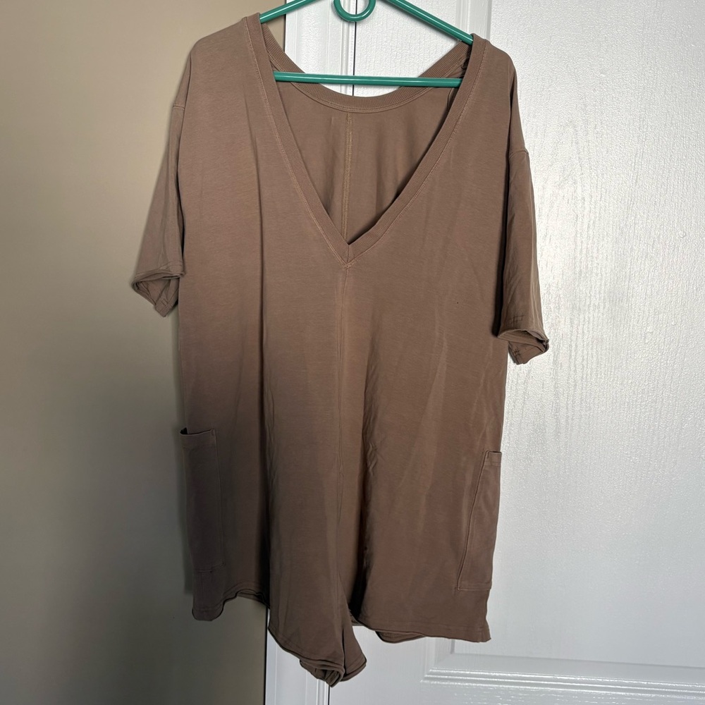 NWT Free People Women's FP Movement Hot Shot Tee Romper. Size Medium. - Picture 5 of 8